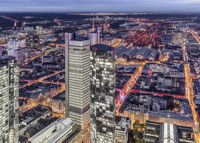 Ocean Pearl Frankfurt Station 3*