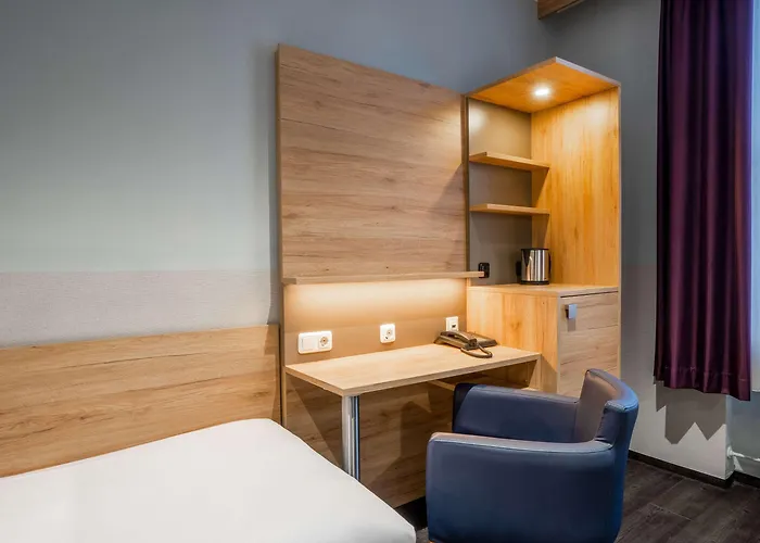 Ocean Pearl Frankfurt Station 3* 美因河畔法兰克福